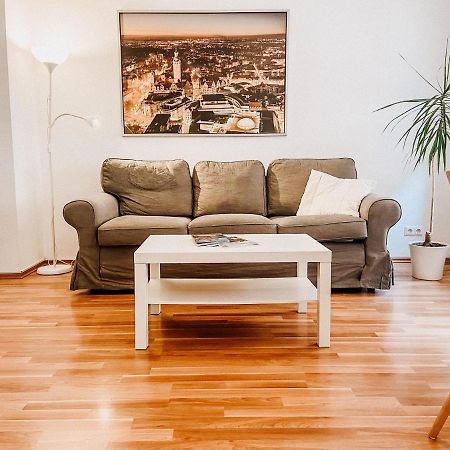 Gemuetliche Fewo Mit Balkon Leipzig Luaran gambar