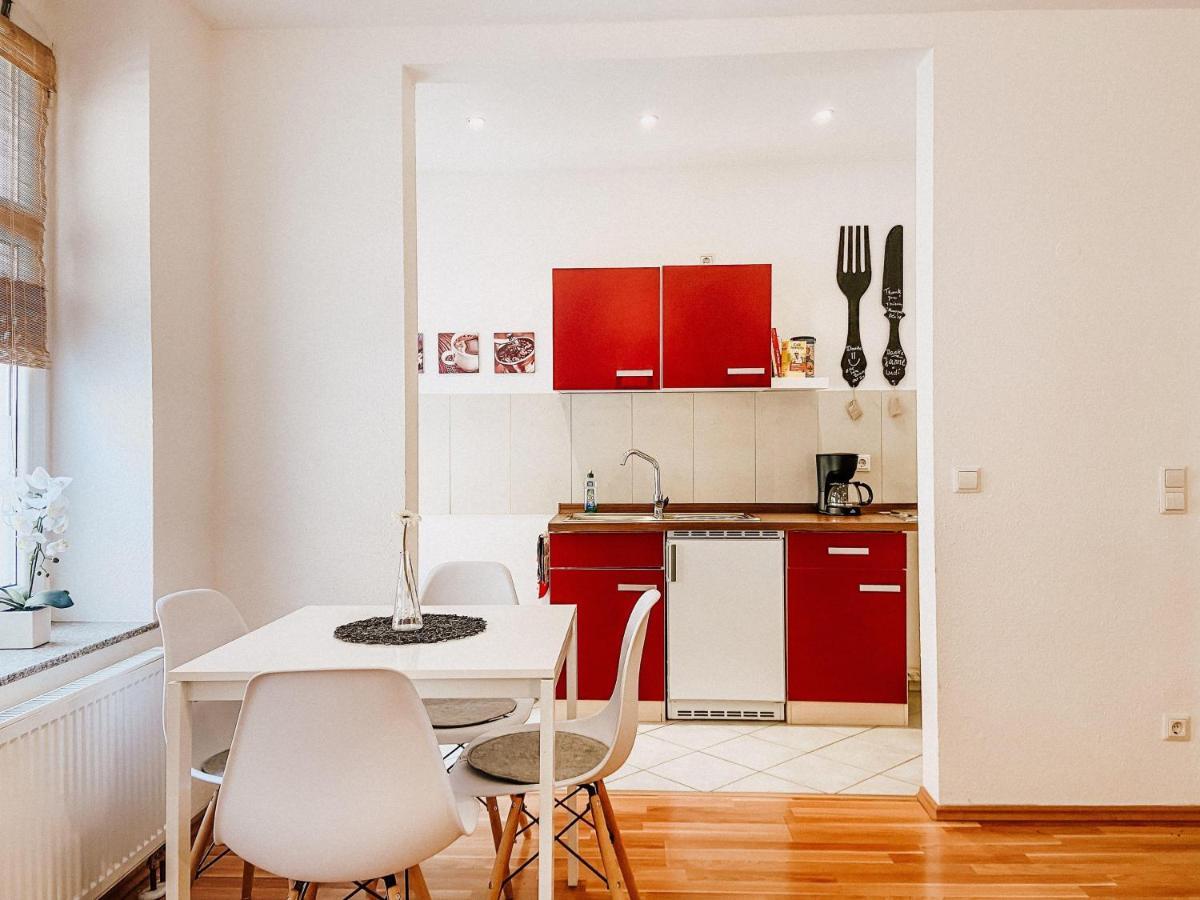 Gemuetliche Fewo Mit Balkon Leipzig Luaran gambar